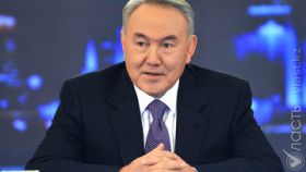 В Астане прошел флэшмоб в честь победы Назарбаева на выборах